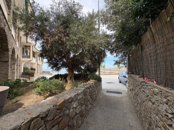 casa indipendente in vendita ad Isola del Giglio in zona Giglio Porto