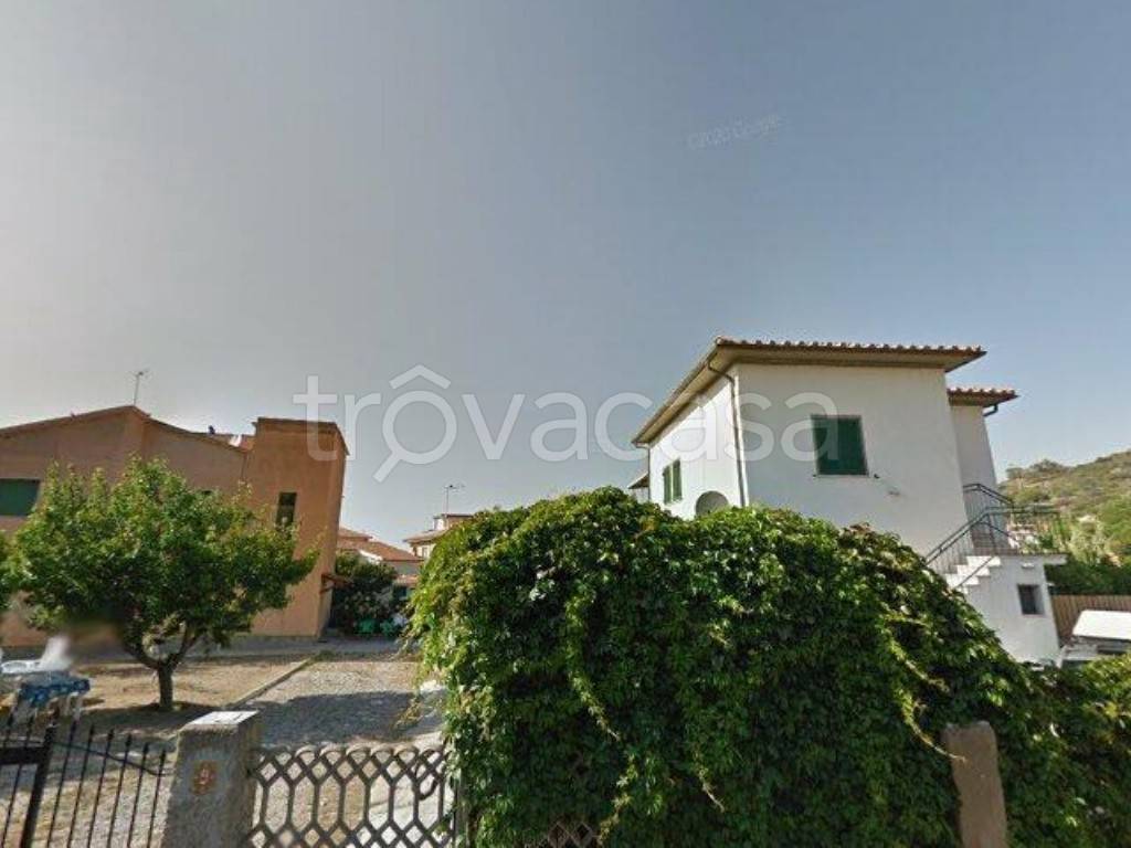 appartamento in vendita ad Isola del Giglio in zona Giglio Campese