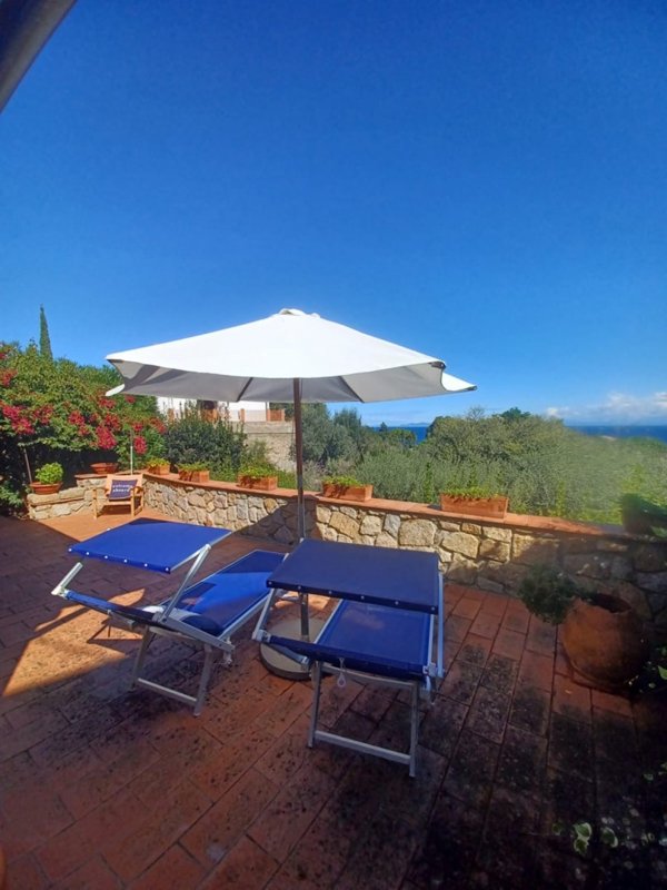 casa indipendente in vendita ad Isola del Giglio in zona Giglio Porto