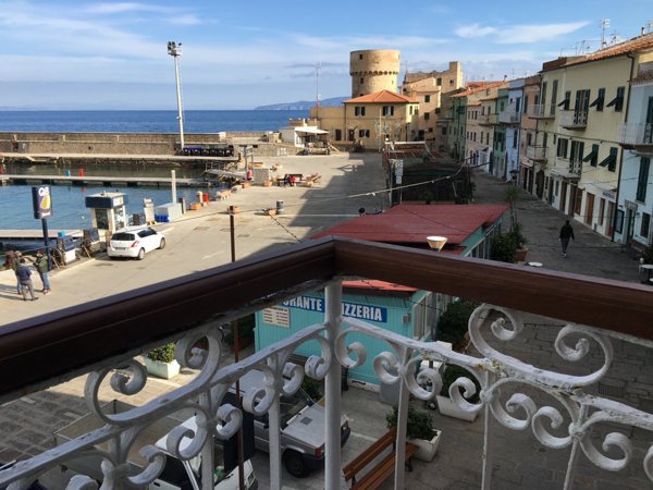 appartamento in vendita ad Isola del Giglio in zona Giglio Porto