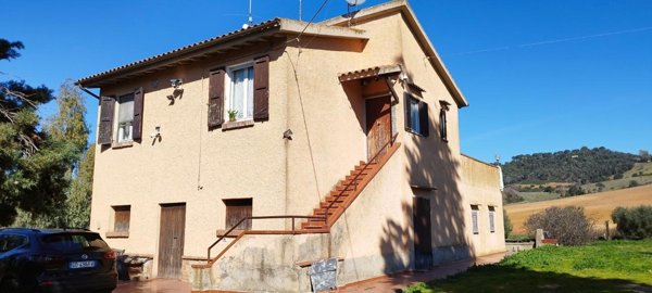 casa indipendente in vendita a Magliano in Toscana