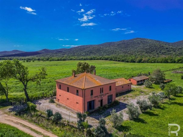 casa indipendente in vendita a Magliano in Toscana