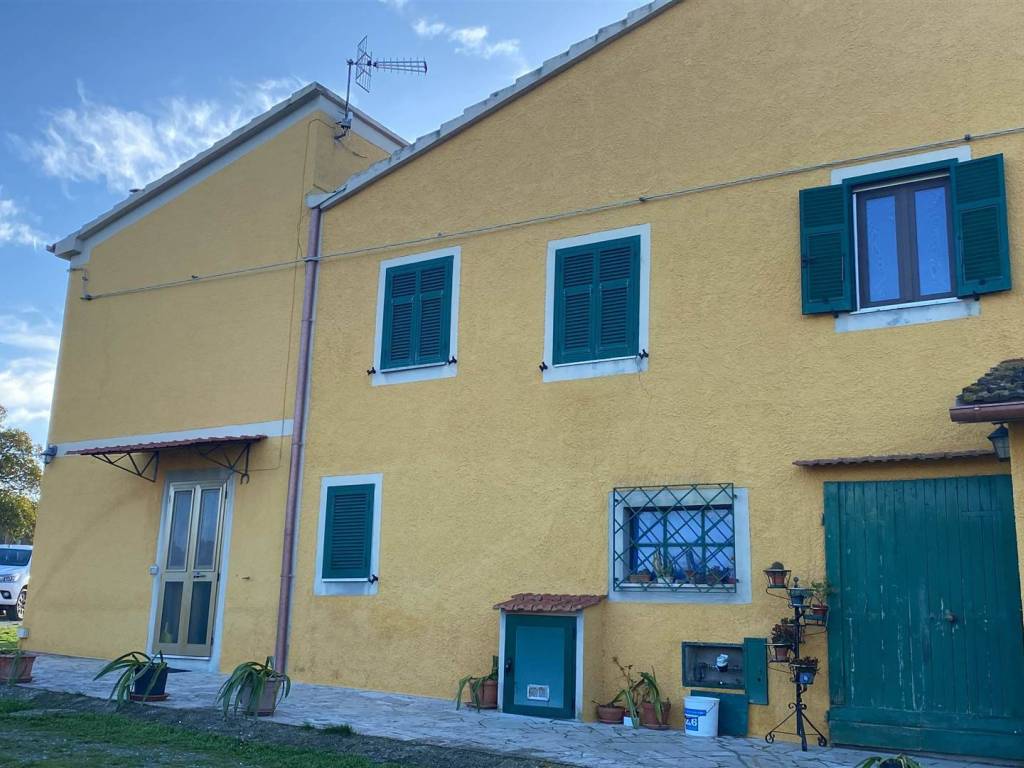 casale in vendita a Magliano in Toscana