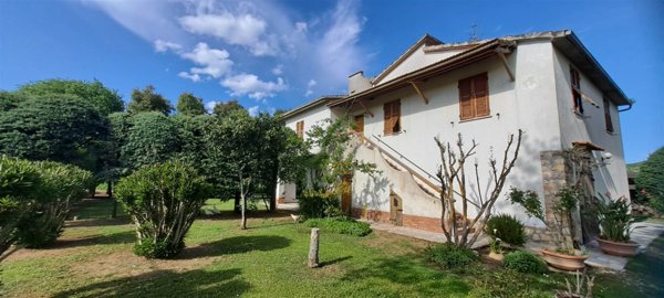 casa indipendente in vendita a Magliano in Toscana