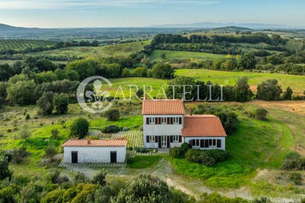 casa indipendente in vendita a Magliano in Toscana in zona Montiano