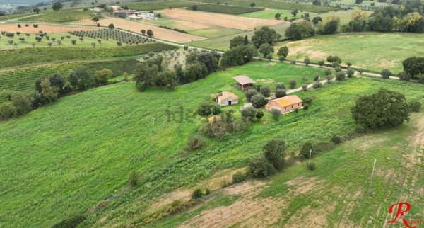 casa indipendente in vendita a Magliano in Toscana
