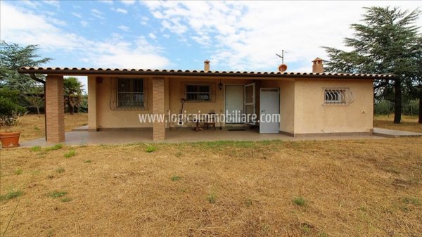 casa indipendente in vendita a Magliano in Toscana in zona Montiano