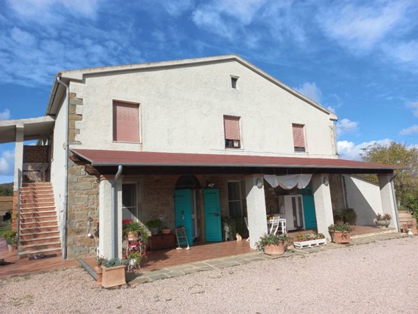casa indipendente in vendita a Magliano in Toscana in zona Montiano