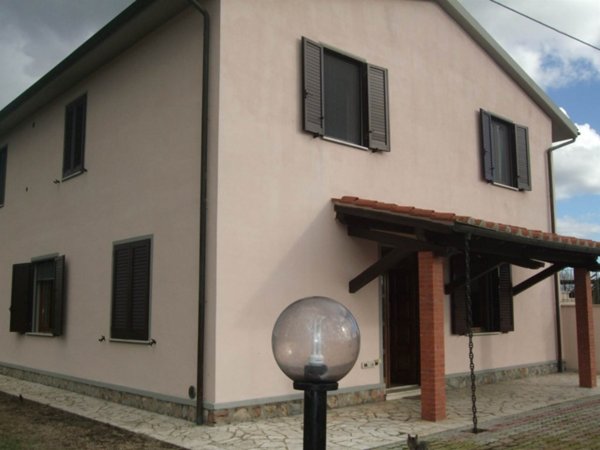 casa indipendente in vendita a Magliano in Toscana