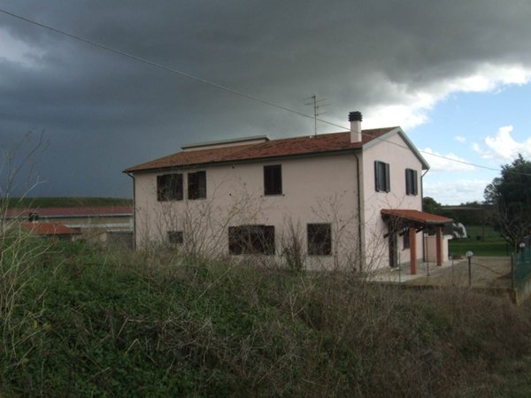 casa indipendente in vendita a Magliano in Toscana