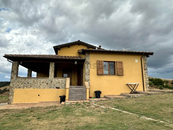 pentavano in vendita a Magliano in Toscana