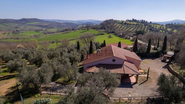 casa indipendente in vendita a Magliano in Toscana