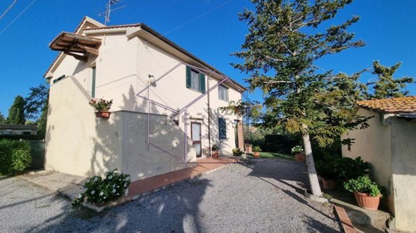 casale in vendita a Magliano in Toscana
