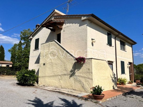 casa indipendente in vendita a Magliano in Toscana