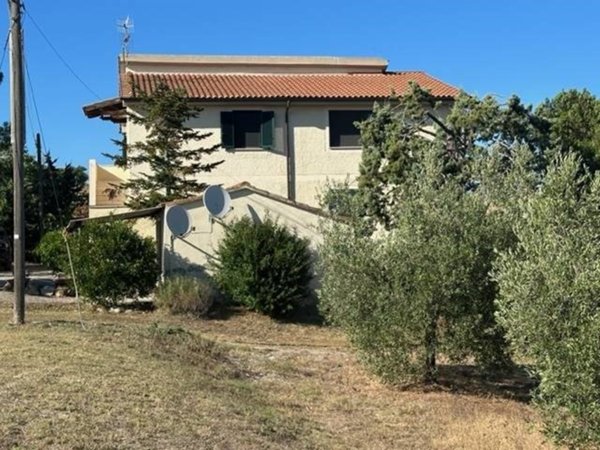 casa indipendente in vendita a Magliano in Toscana