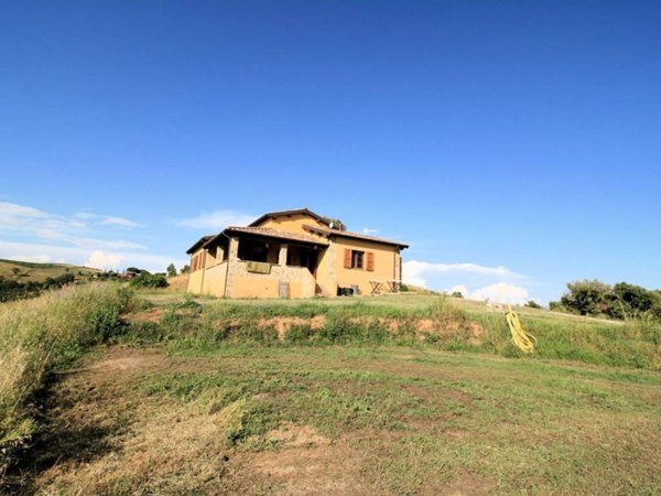 casale in vendita a Magliano in Toscana