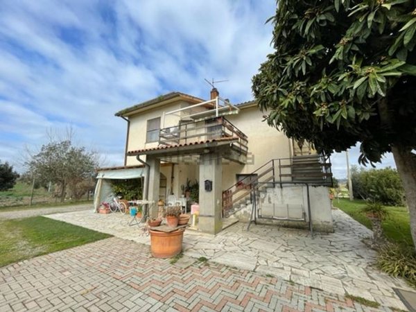 casa indipendente in vendita a Magliano in Toscana