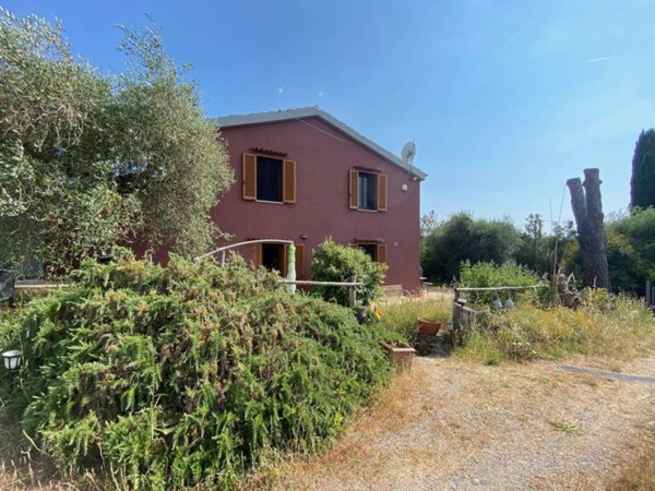 casa indipendente in vendita a Magliano in Toscana