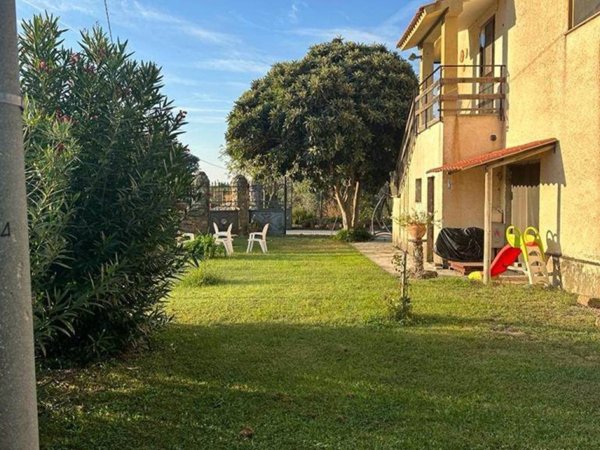 casa indipendente in vendita a Magliano in Toscana