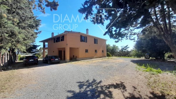 casa indipendente in vendita a Magliano in Toscana