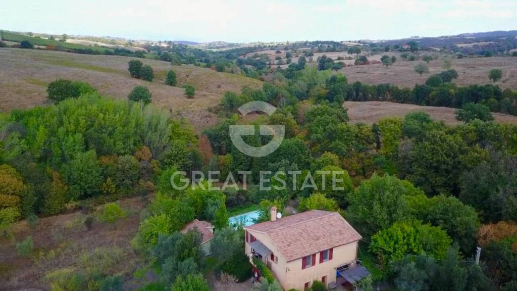 casa indipendente in vendita a Magliano in Toscana