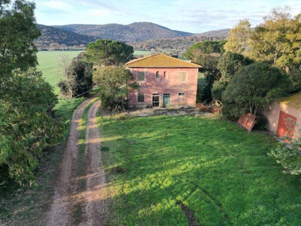 casa indipendente in vendita a Magliano in Toscana in zona Pereta