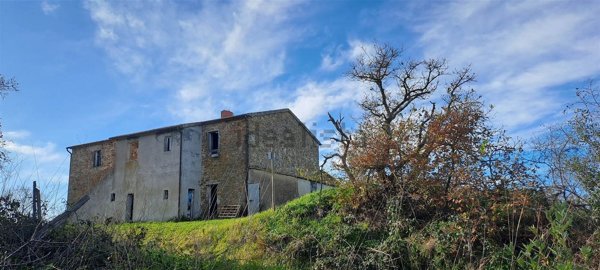 casale in vendita a Magliano in Toscana