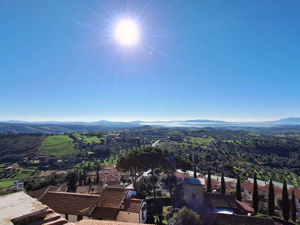 appartamento in vendita a Magliano in Toscana in zona Montiano