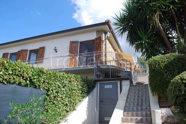 casa indipendente in vendita a Magliano in Toscana