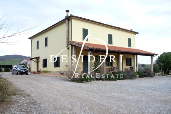 negozio in vendita a Magliano in Toscana
