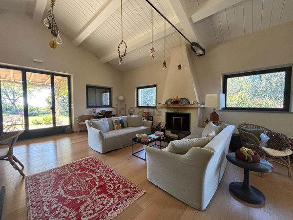 casa indipendente in vendita a Magliano in Toscana