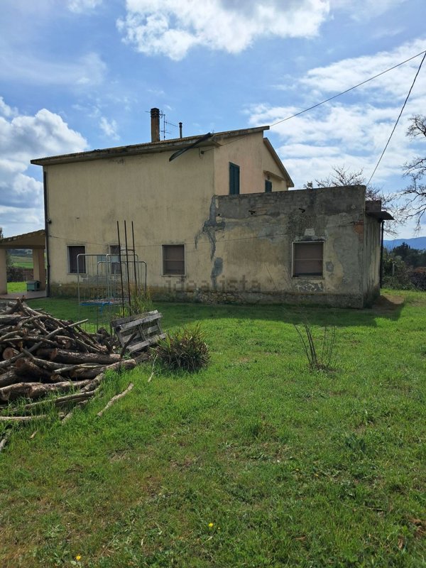 pentavano in vendita a Magliano in Toscana
