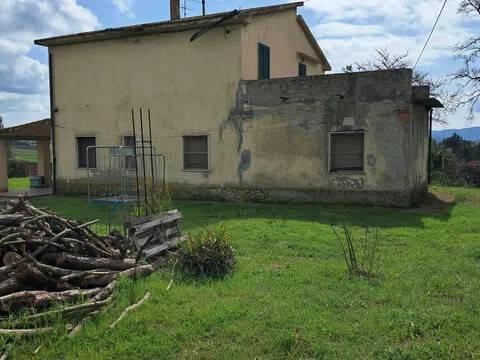 pentavano in vendita a Magliano in Toscana
