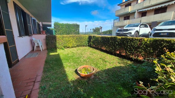 appartamento in vendita a Magliano in Toscana in zona Montiano