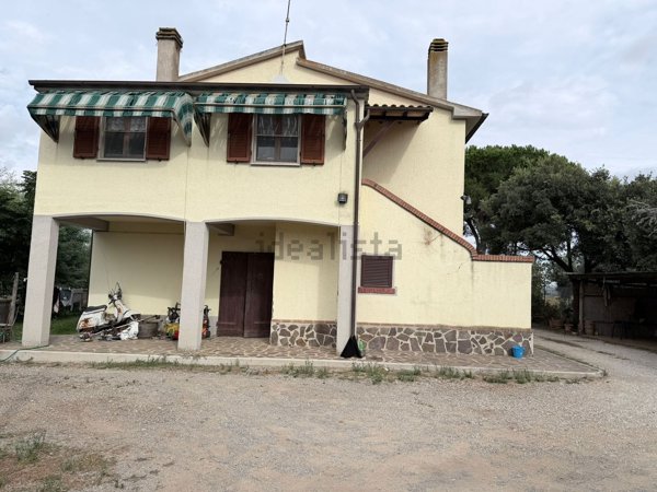 casale in vendita a Magliano in Toscana