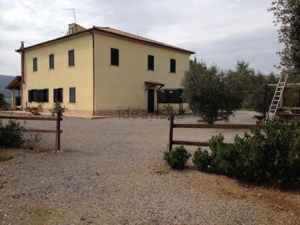 casale in vendita a Magliano in Toscana