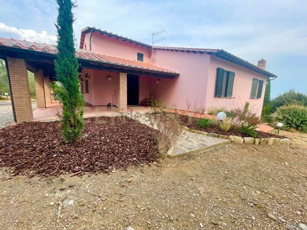 casa indipendente in vendita a Magliano in Toscana