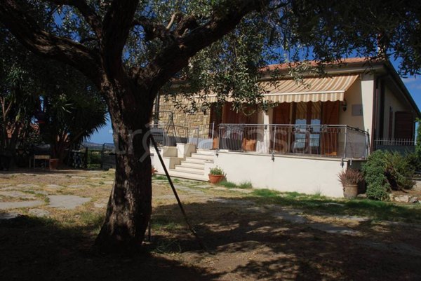 casa indipendente in vendita a Magliano in Toscana