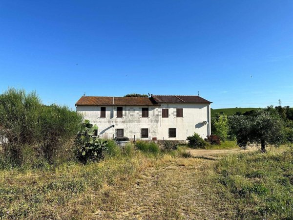 casale in vendita a Magliano in Toscana