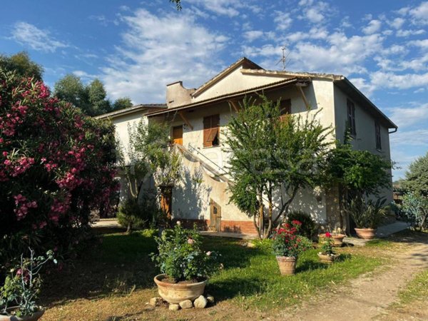 casa indipendente in vendita a Magliano in Toscana