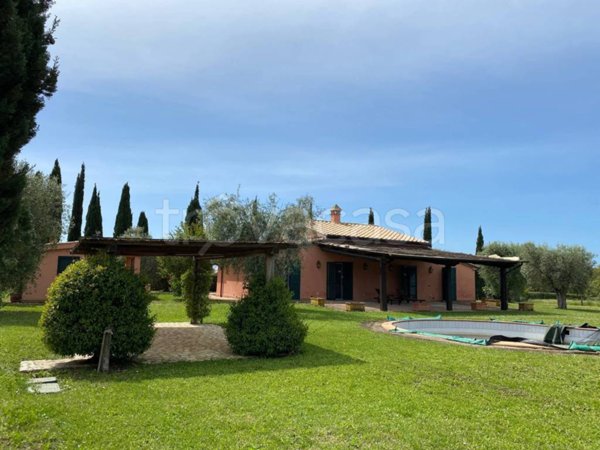 casa indipendente in vendita a Magliano in Toscana