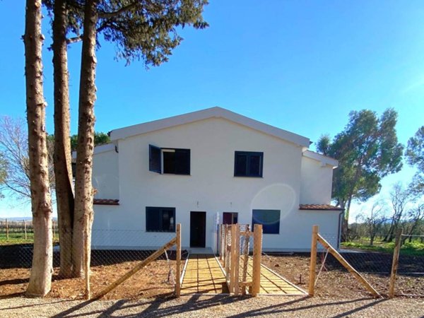 casa indipendente in vendita a Magliano in Toscana