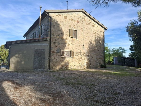 casa indipendente in vendita a Magliano in Toscana