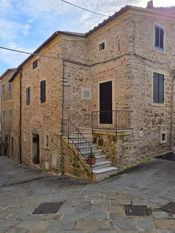 casa indipendente in vendita a Magliano in Toscana in zona Montiano