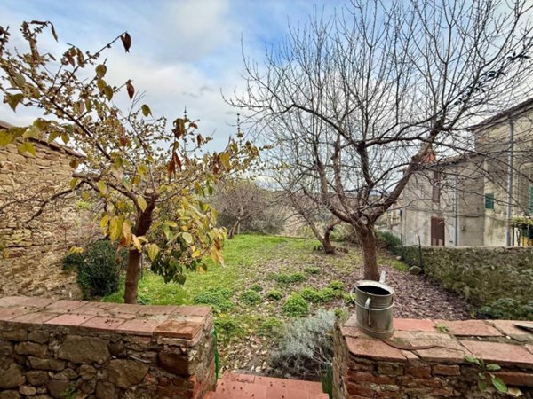 appartamento in vendita a Magliano in Toscana in zona Pereta