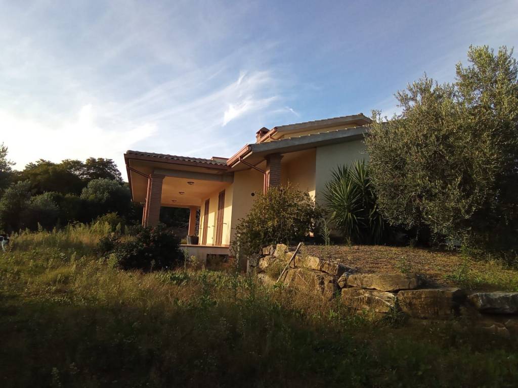 casa indipendente in vendita a Magliano in Toscana