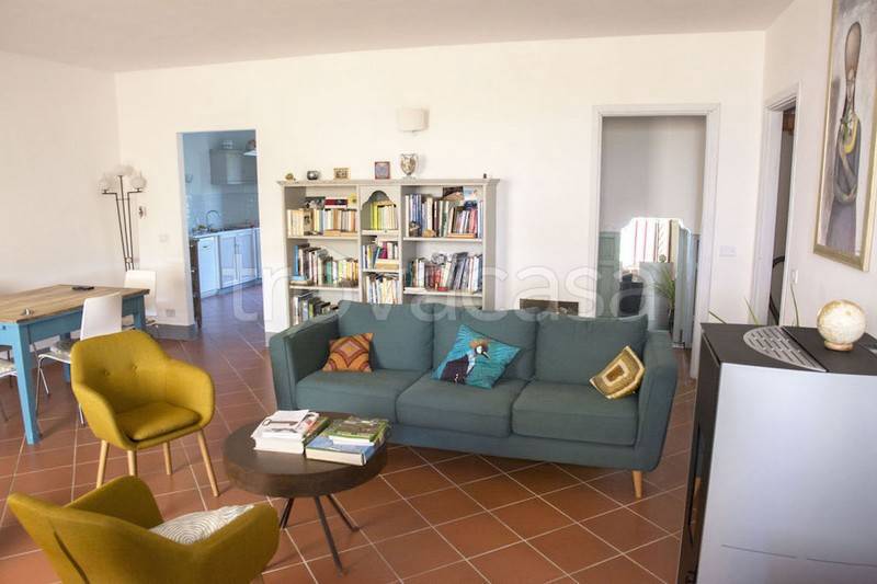 appartamento in vendita a Magliano in Toscana in zona Montiano