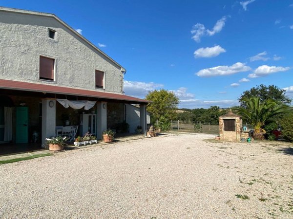 casa indipendente in vendita a Magliano in Toscana