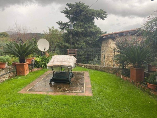 appartamento in vendita a Magliano in Toscana in zona Pereta