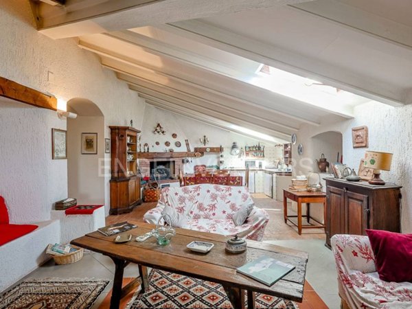 appartamento in vendita a Magliano in Toscana in zona Montiano